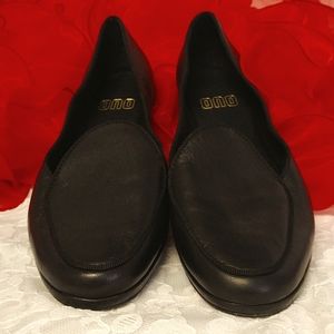 ONO Black Slip On Leather Flats